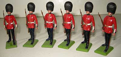 Details about   Painted Tin Toy Soldier Private Grenadier Regiment of the Foot Guard #1 54mm 